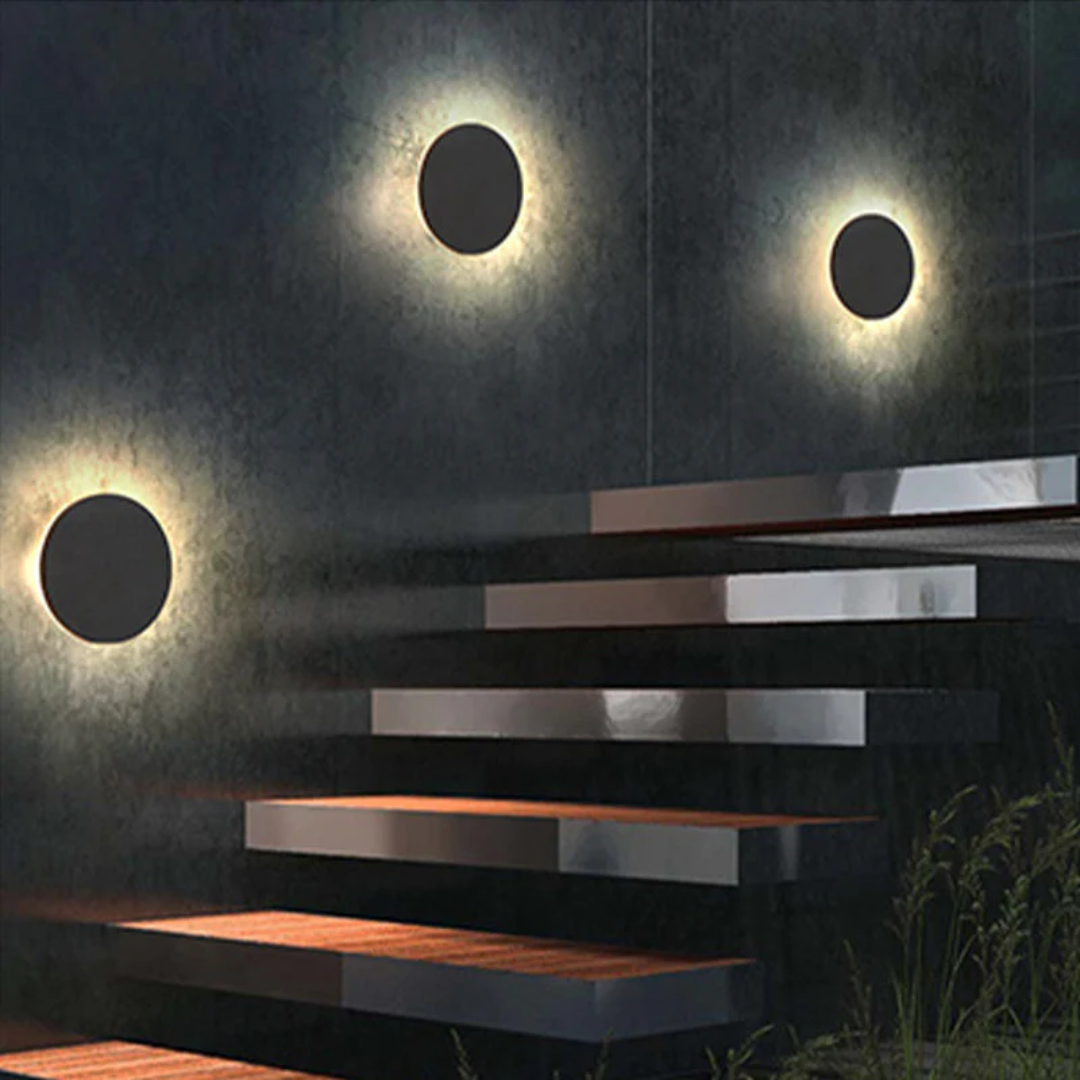 ZenithGlow - Strakke LED Wandlamp voor Modern Interieur