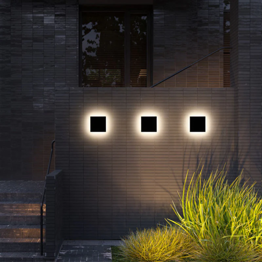ZenithGlow - Strakke LED Wandlamp voor Modern Interieur