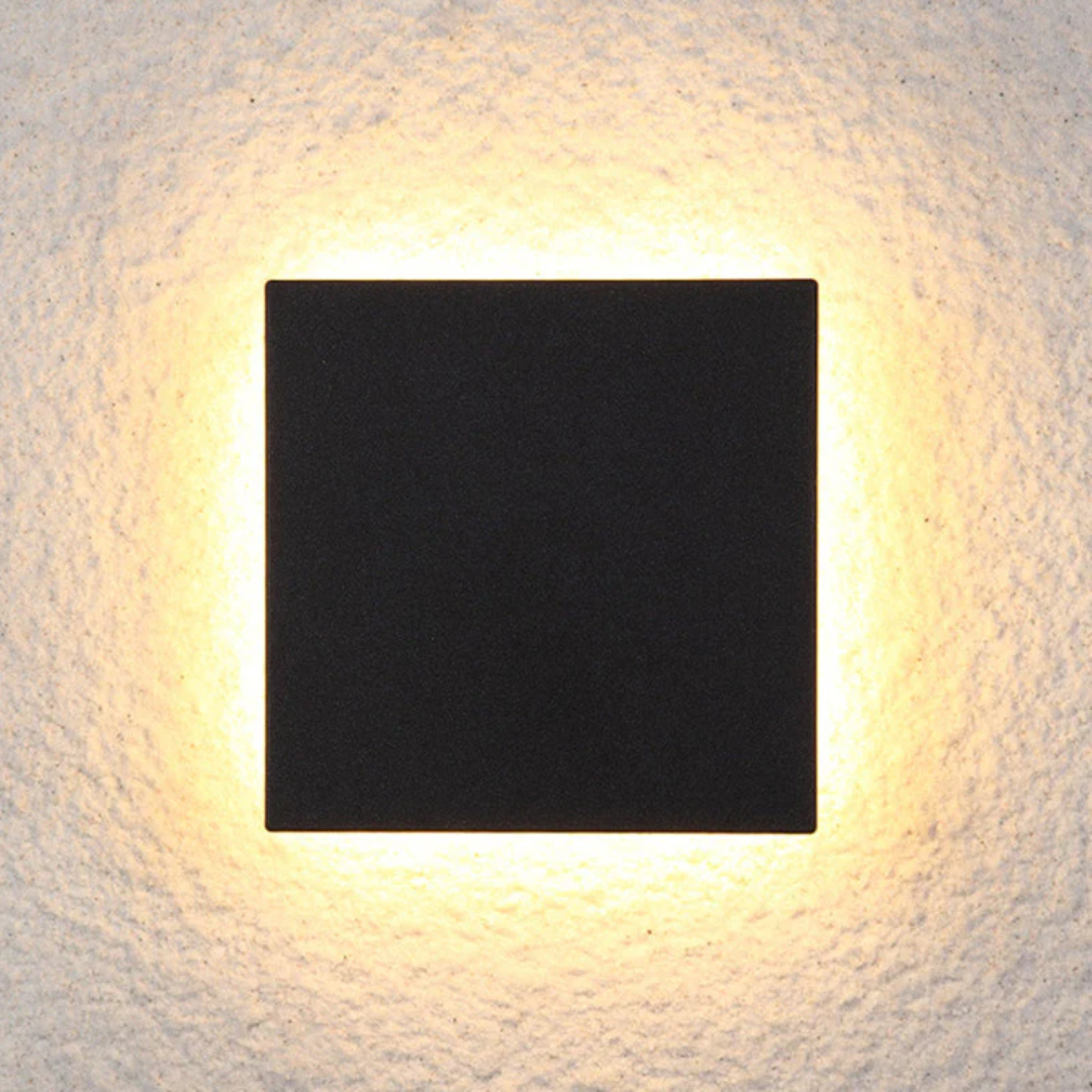 ZenithGlow - Strakke LED Wandlamp voor Modern Interieur