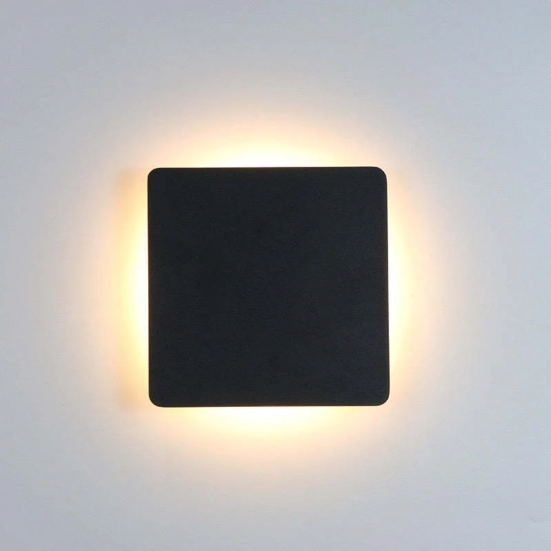 ZenithGlow - Strakke LED Wandlamp voor Modern Interieur