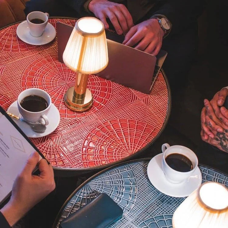 LuxeSilk Wireless Table Lamp - Elegant Draadloze Tafellamp voor Sfeervolle Ruimtes