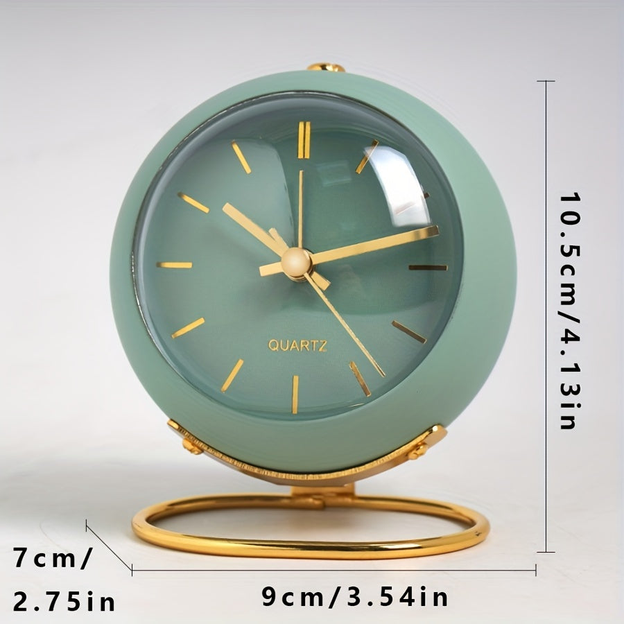 EleganceTime - Luxe Quartz Wekker in Metaaldesign