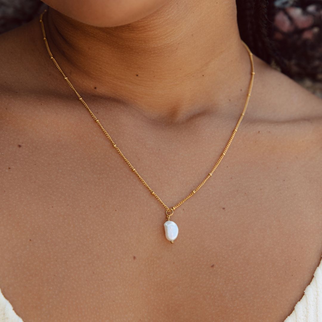 Elegant Baroque Pearl Pendant Necklace - Anisa