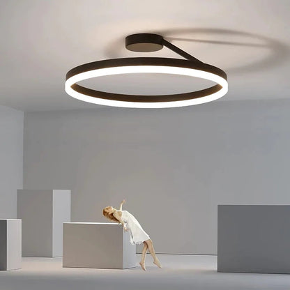 RadiantGlimmer Plafondlamp - Luxe Gouden LED Verlichting met Metaal Accenten