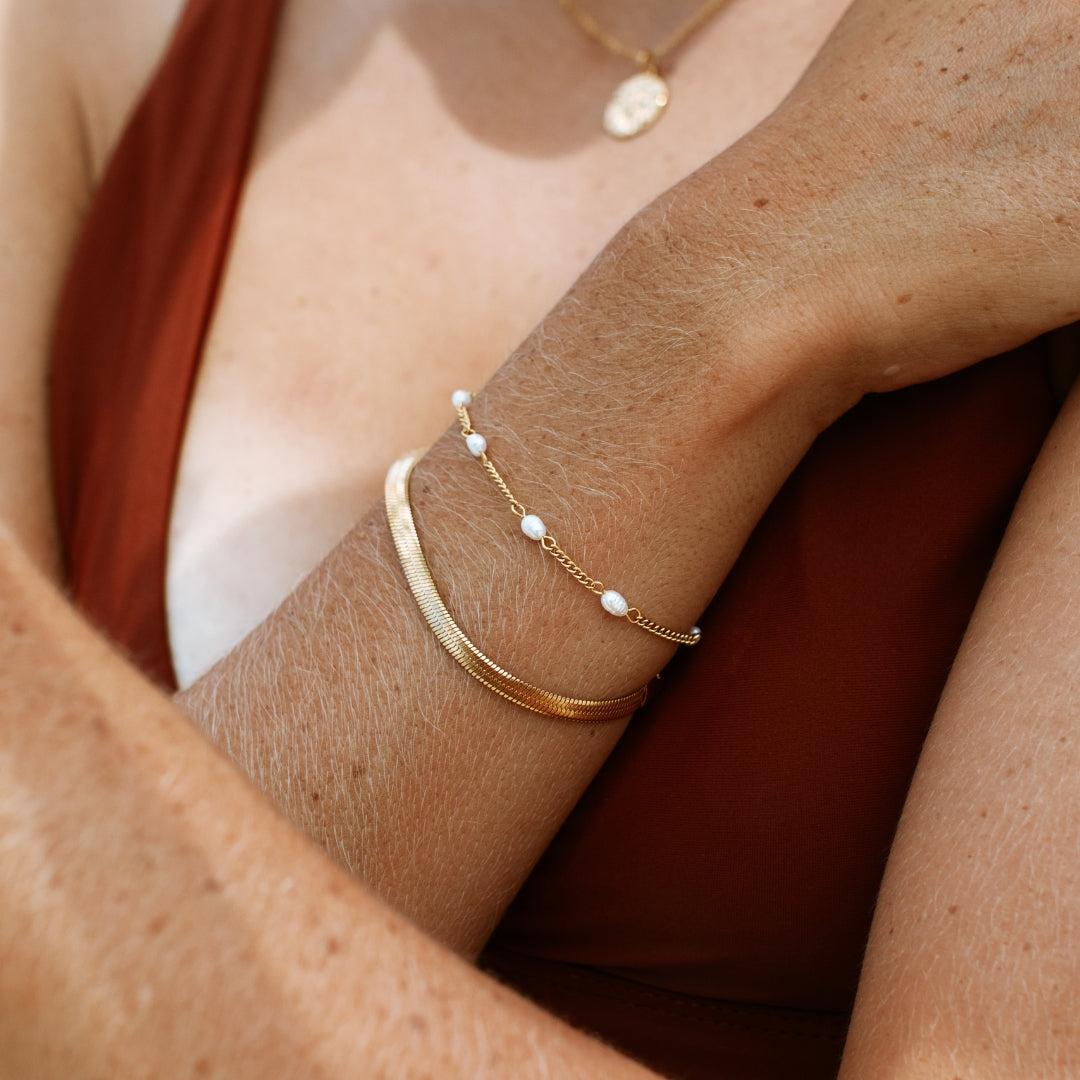 Elegant Amara Armband met Stralende Zoetwaterparels