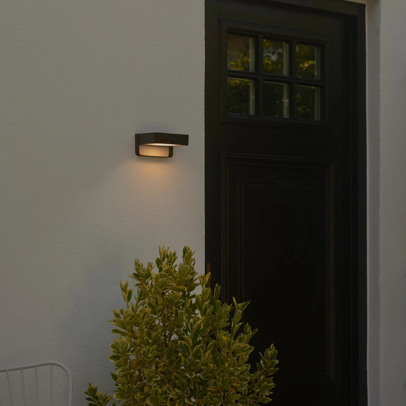 SolarGlow Light - Zwarte Oplaadbare LED Buitenlamp