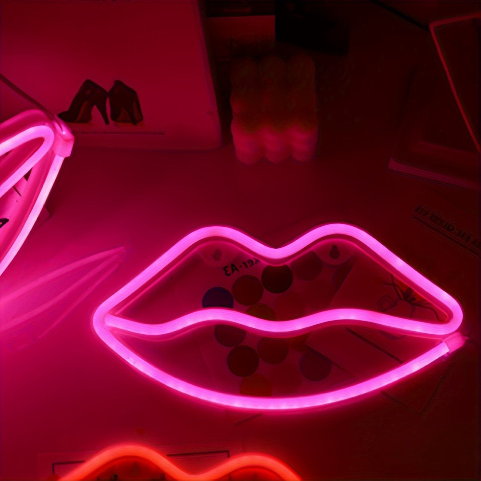 GlowLips - Neon Roze LED Wandlamp voor Valentijn