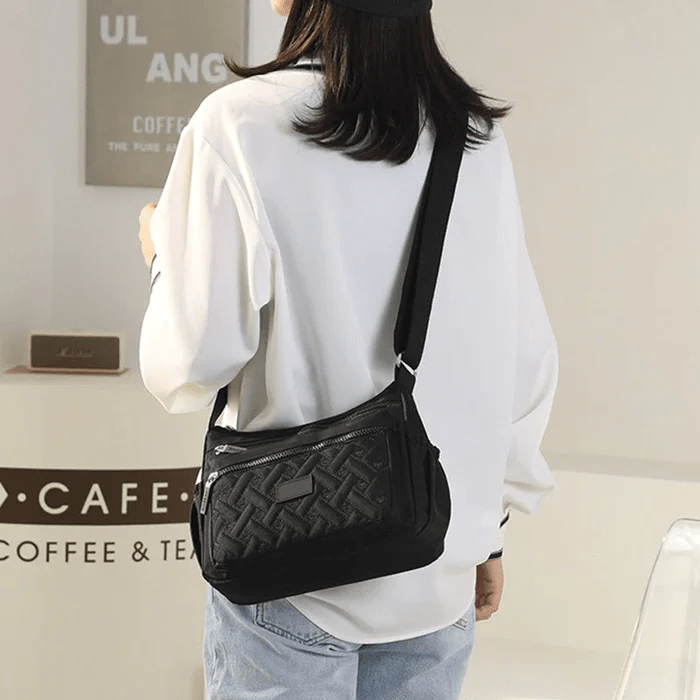 UrbanEssence Crossbody Bag – Modieuze en Functionele Accessoire