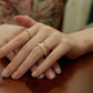 Elegante Dubbelgelaagde Gouden Ring met Stralende Zoetwaterparel - Ivy