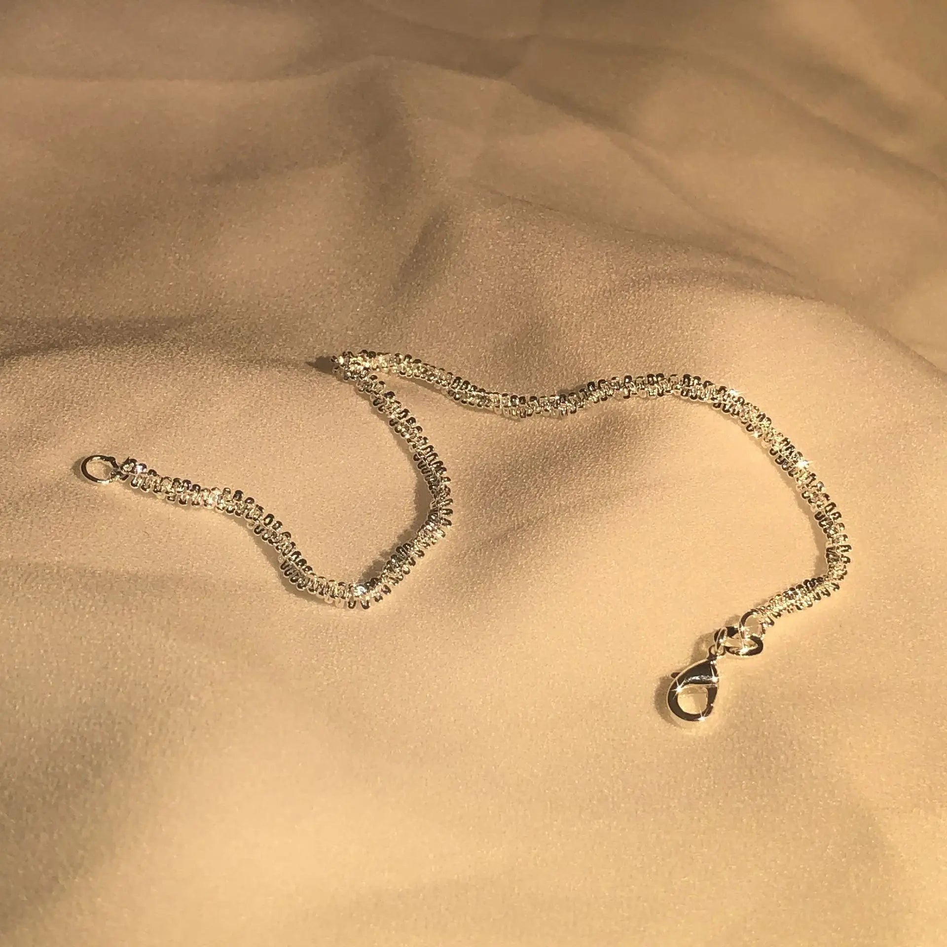 SilverFlow Bracelet – Elegante Sterling Zilveren Armband