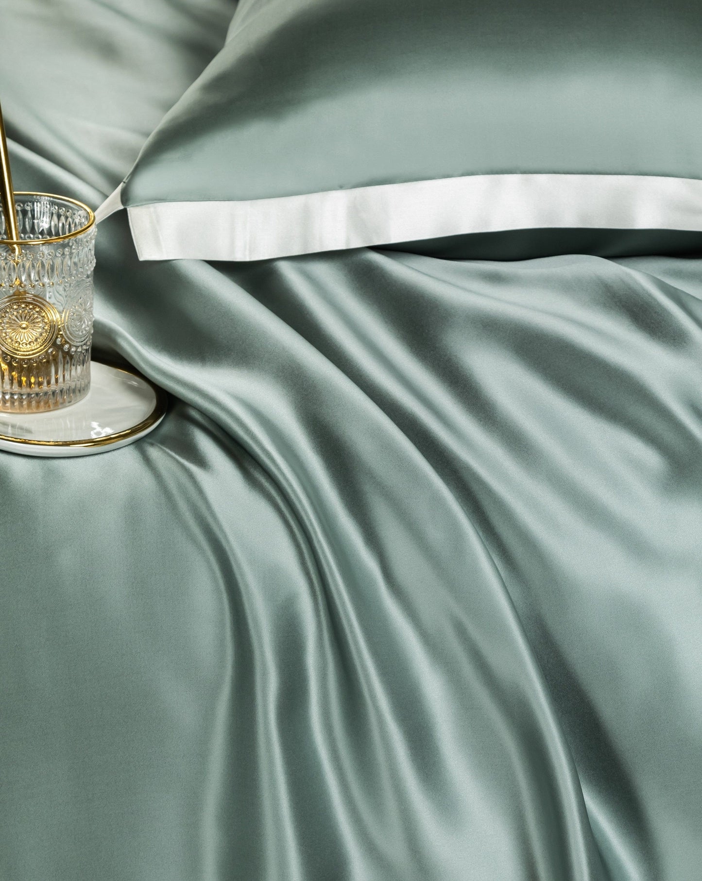 Premium Mulberry Silk Bedding Set – Luxe en Comfort