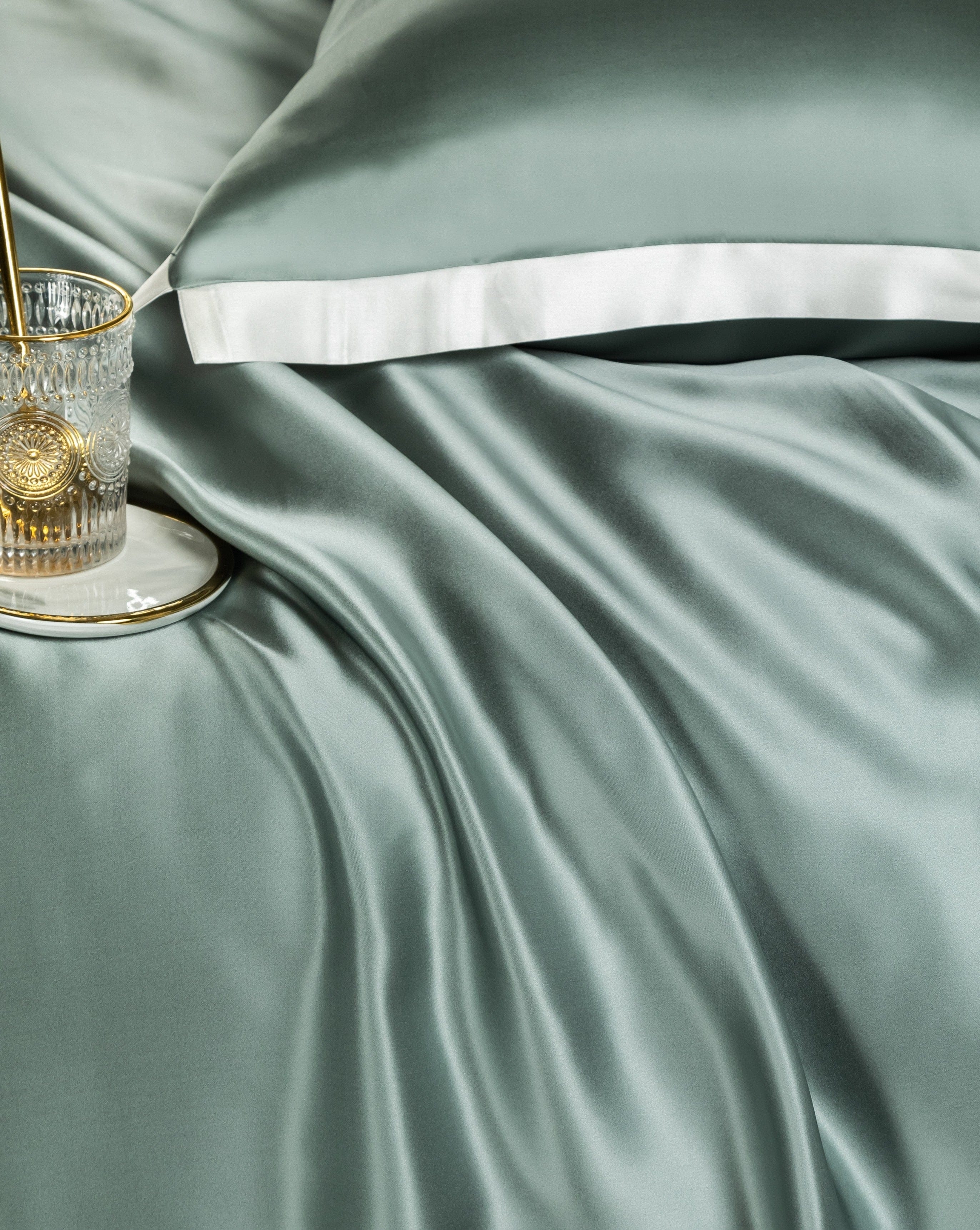 Premium Mulberry Silk Bedding Set – Luxe en Comfort