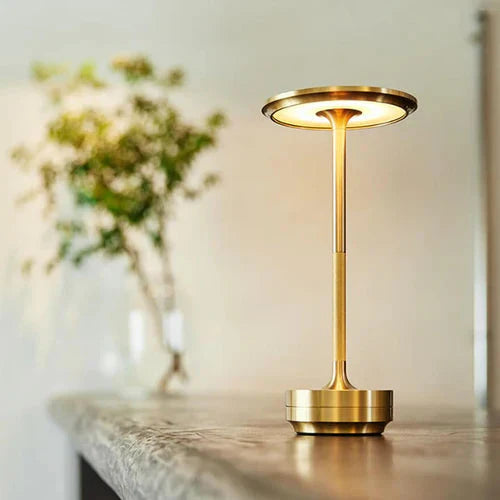 GlowBeam - Stijlvolle Draadloze Oplaadbare Tafellamp