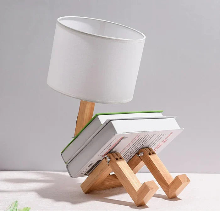 RutanFlex – Elegante Houten Tafellamp met Boekenvak