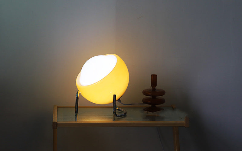 RetroGlow - Scandinavische Glas Tafellamp voor Sfeer