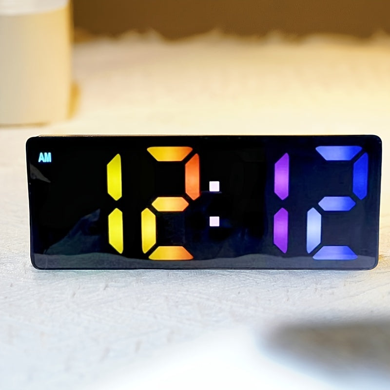 DigiTime Clock - Stijlvolle LED Wekker met Datumweergave
