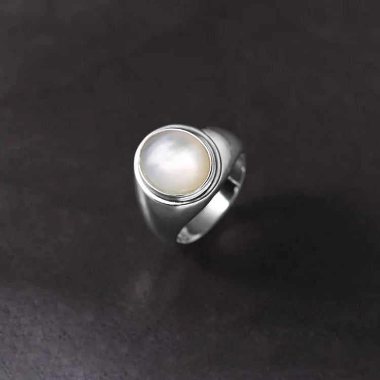 Isla Pinctada Albina Sterling Silver Ring