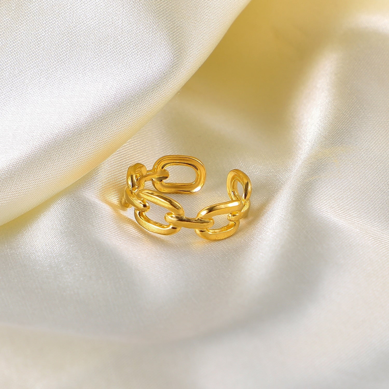 NexaTwist - Trendy Gedraaide Ring Schakel