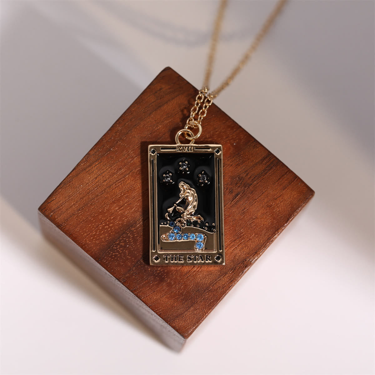 Elegante Amara Tarot Druppel Hanger Ketting met Zirkonia Vergulding