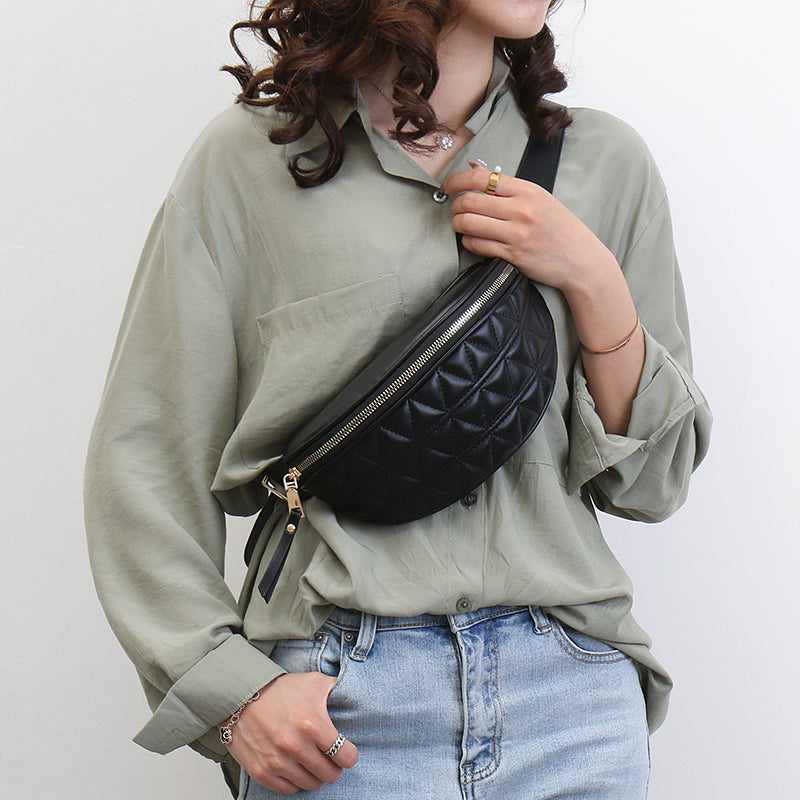 HazelBag - Trendy Heuptasje met Ruitpatroon