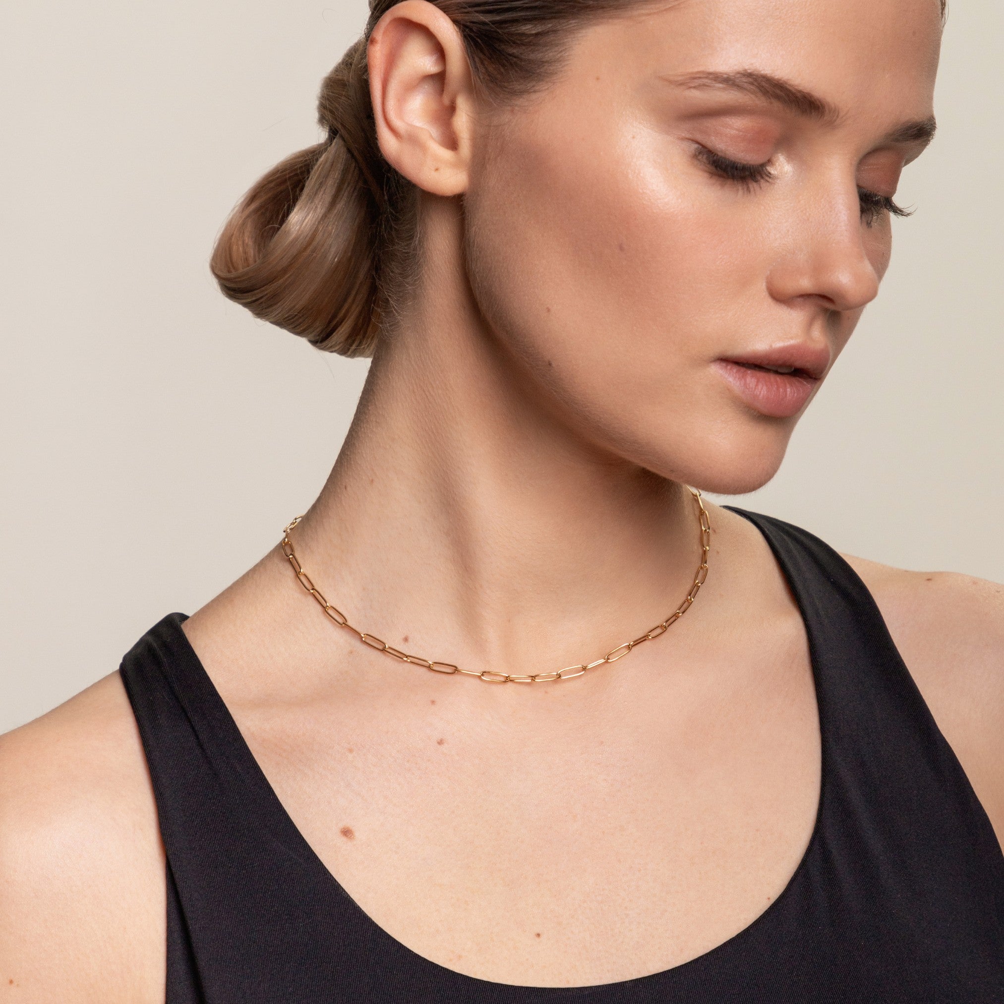 Sleek Paperclip Choker Necklace - Lina