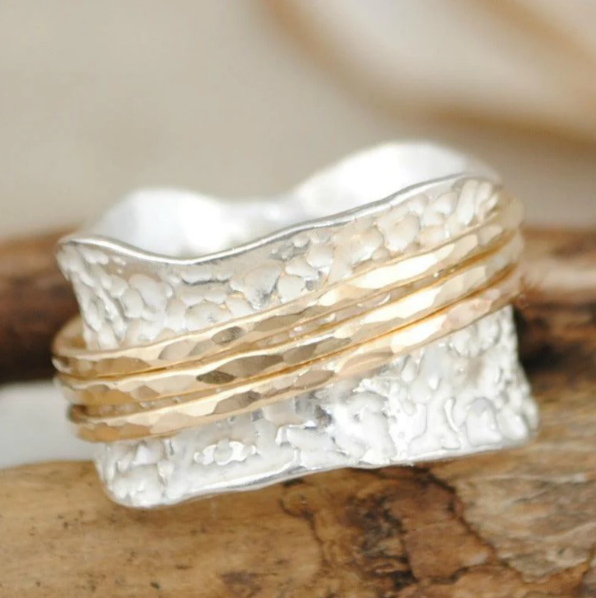 Charming Elvira Vintage Spinner Ring in Gold & Silver