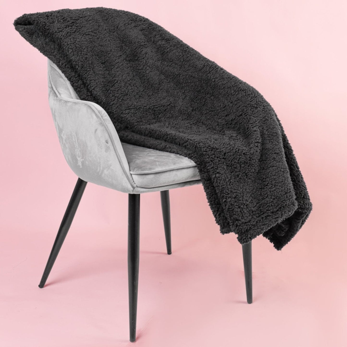 CozyGuard Deken - Luxe Waterdichte Deken voor Ontspanning