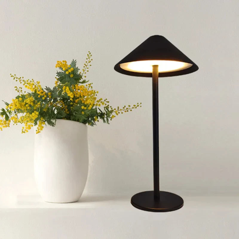 Elegante Draadloze Bureaulamp met Verstelbare Verlichting en Luxe Design