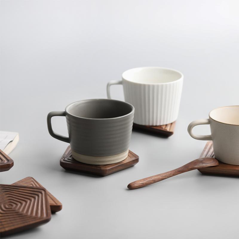 Creative Coasters – Zwart Walnoot in Unieke Vormen