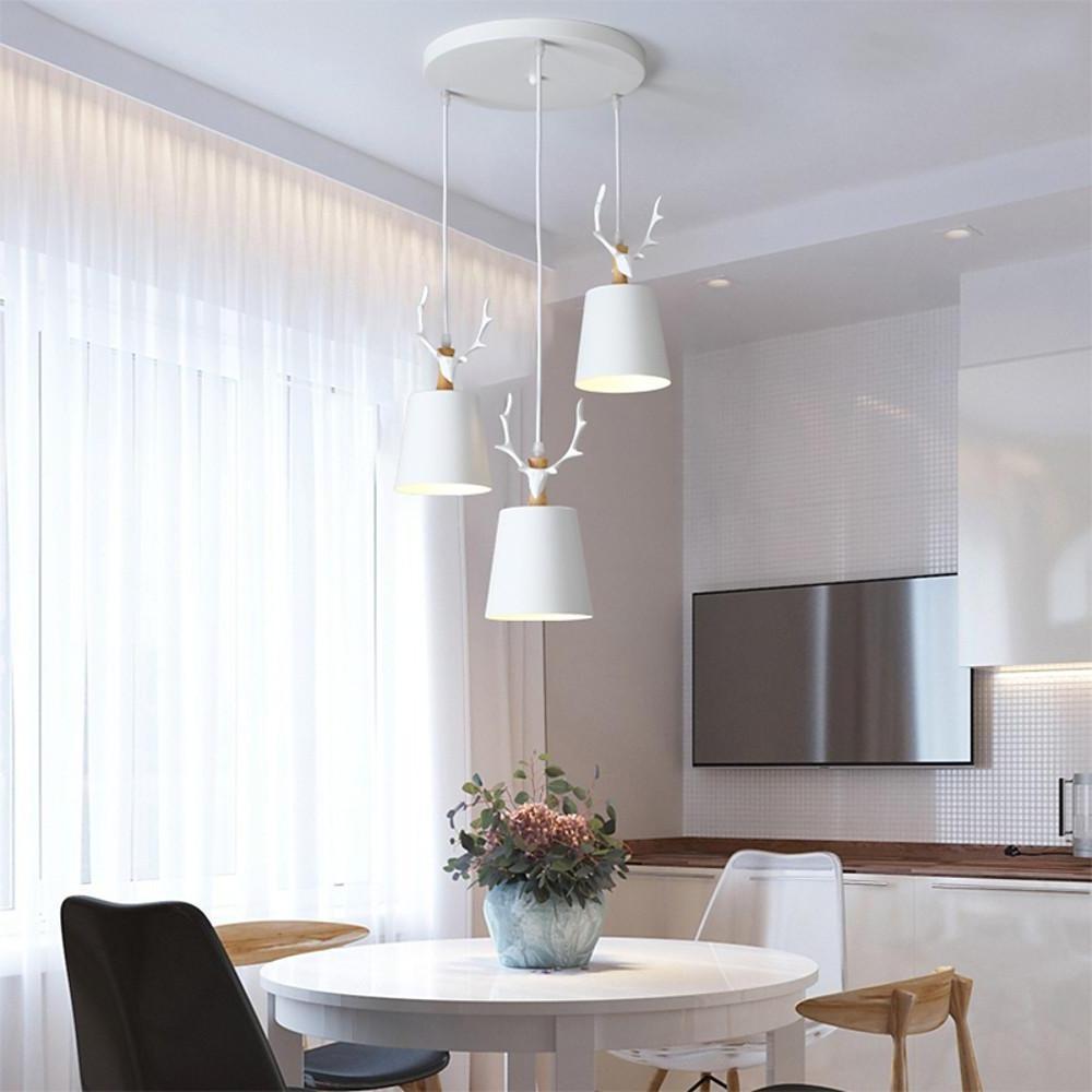 ForestGlow Pendant - Elegante LED Hanglamp met Herten Gewei Ontwerp