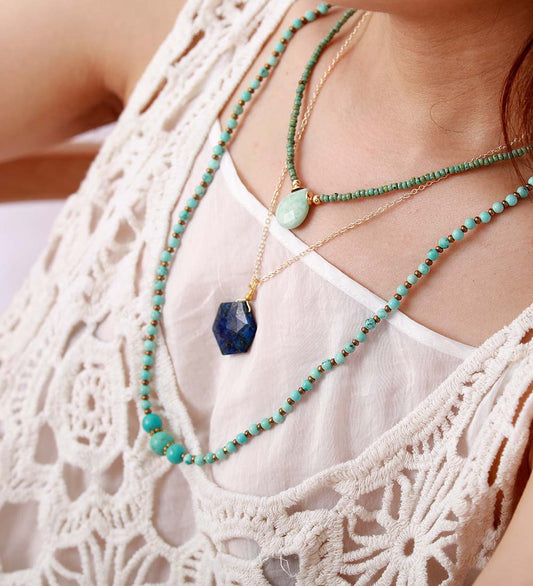 Lapis Lazuli Hexagon Necklace – Tijdloze Elegantie