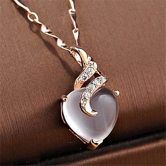 OpalHeart - Elegante Hartvormige Ketting van Calista