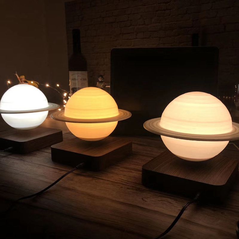 SaturnGlow – Zwevende Designlamp met 3D-Print Technologie