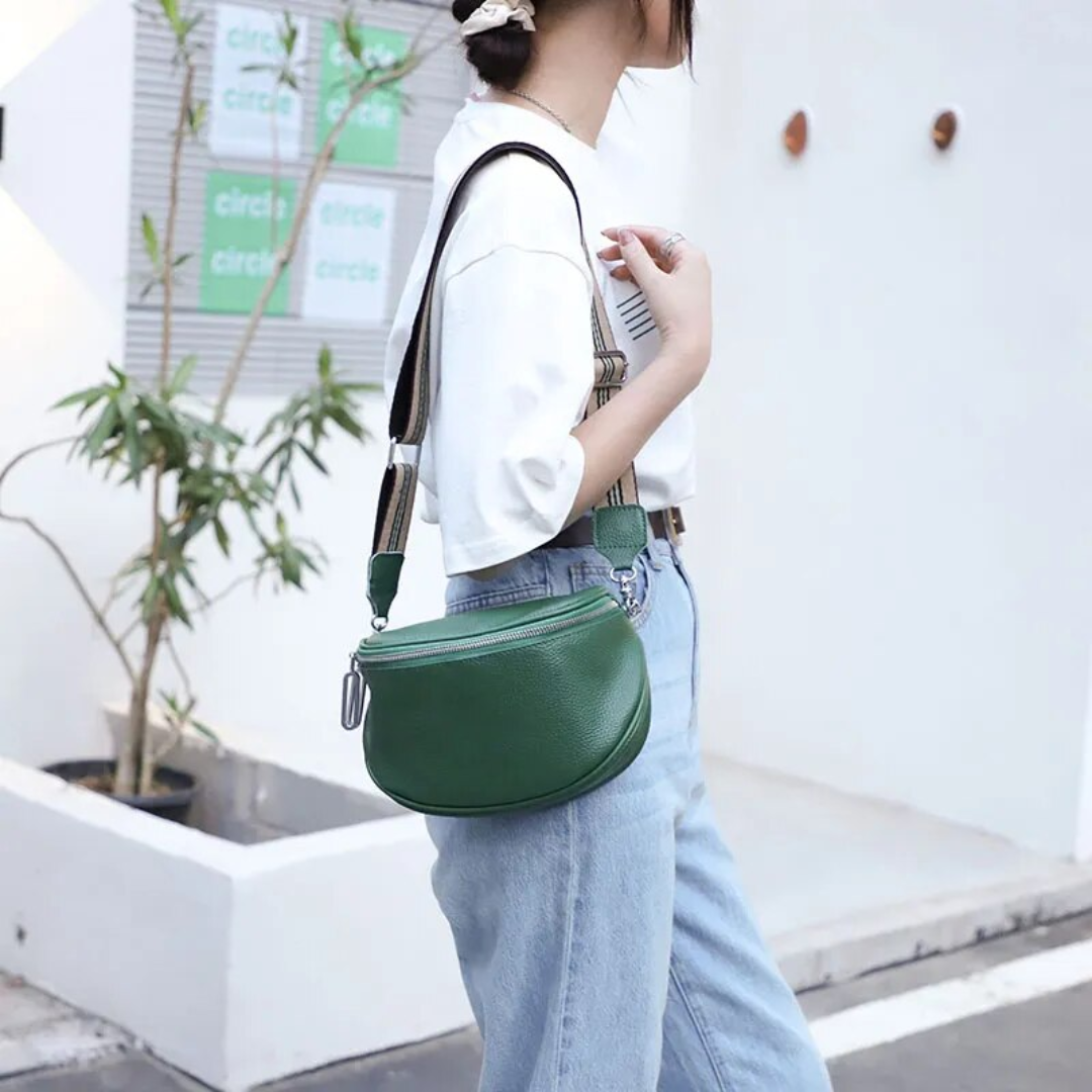 Lucy LeatherBag – Trendy en Schattige Leren Zadeltas