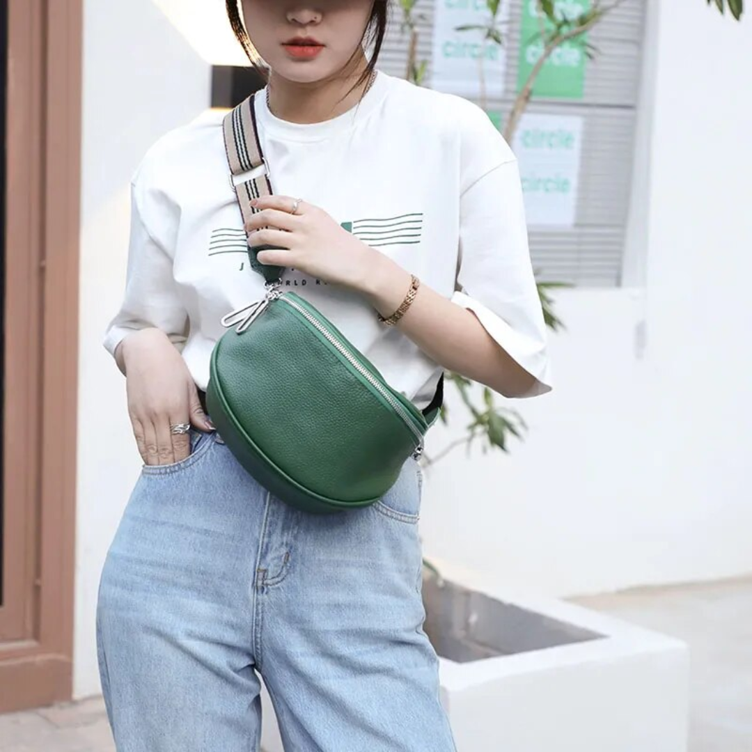 Lucy LeatherBag – Trendy en Schattige Leren Zadeltas