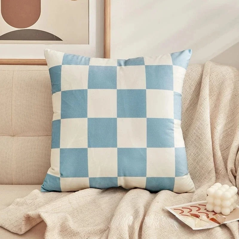 Stijlvol Ruitjeskussen – Trendy Must-Have voor een Luxe Interieur
