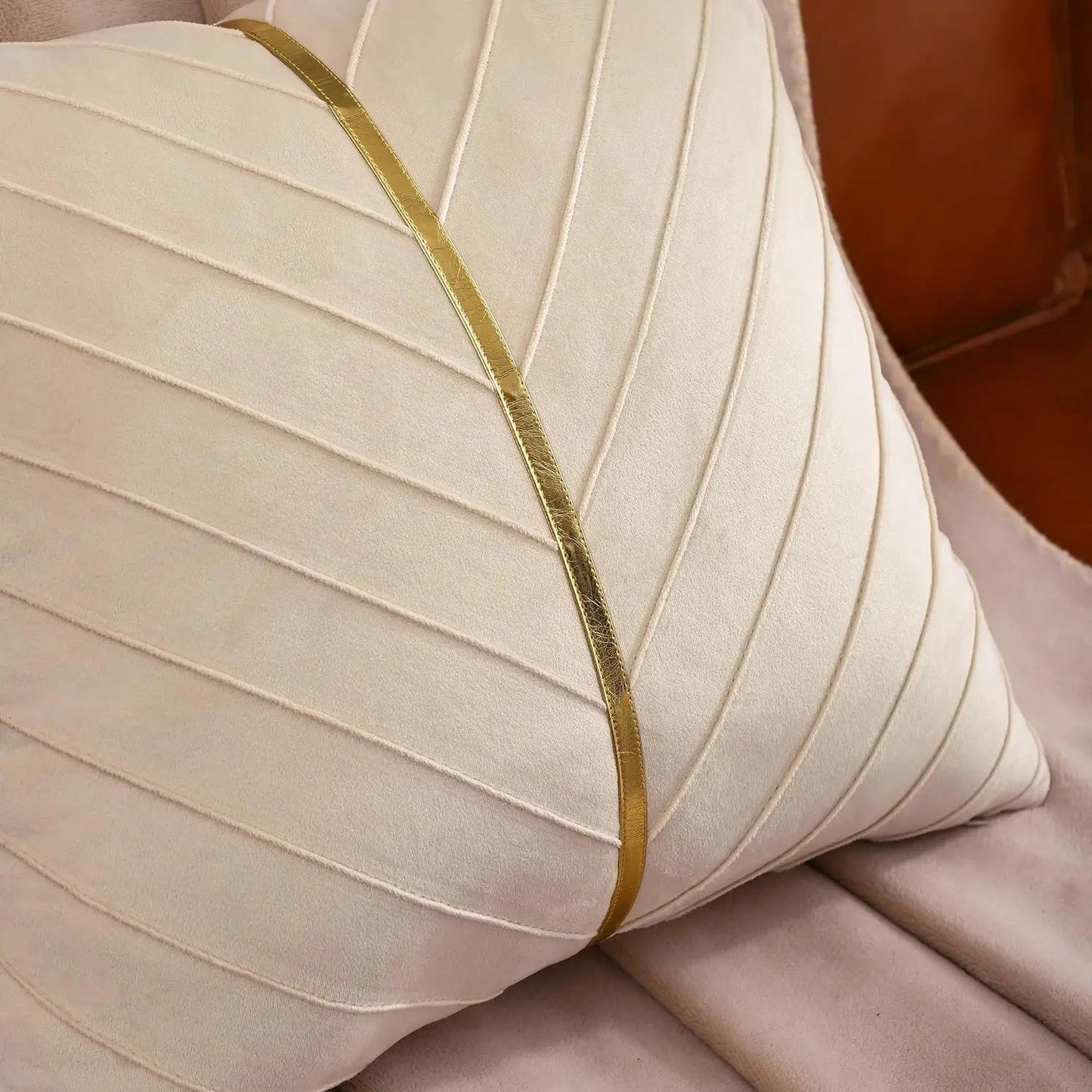 Noir Élégance Kussenhoes - Luxe Fluwelen Kussenhoes met Gouden Pailletten - Verfijn Uw Interieur