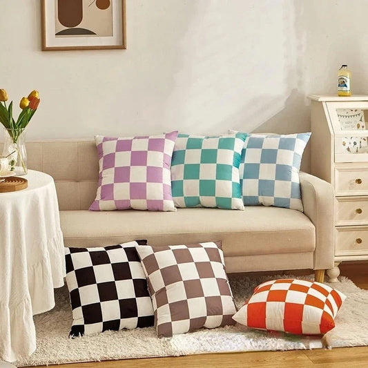 Stijlvol Ruitjeskussen – Trendy Must-Have voor een Luxe Interieur