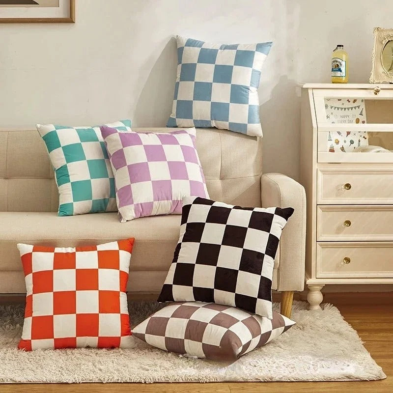Stijlvol Ruitjeskussen – Trendy Must-Have voor een Luxe Interieur
