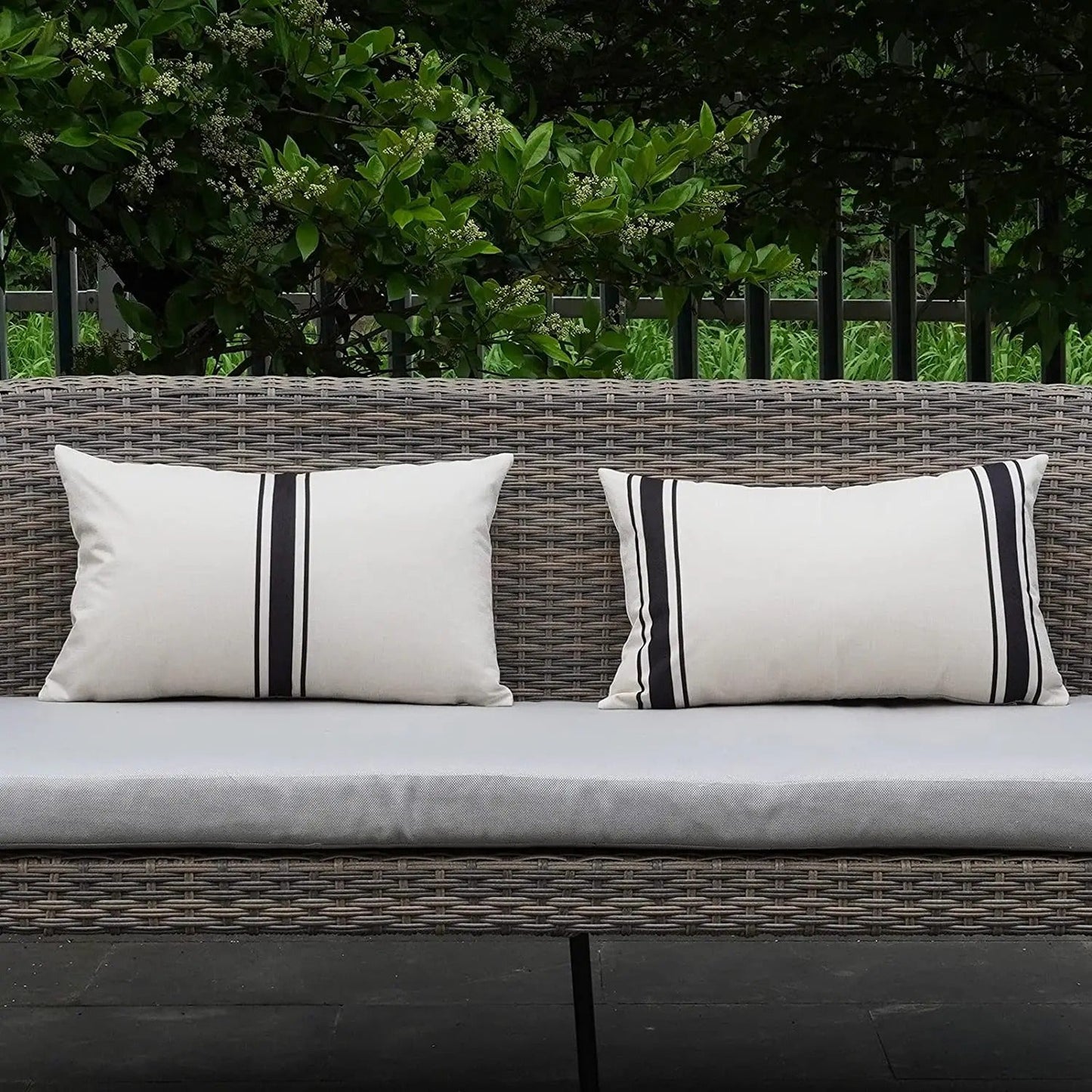 Elegante Waterdichte Kussenhoezen - voor Stijlvolle Tuinmeubels