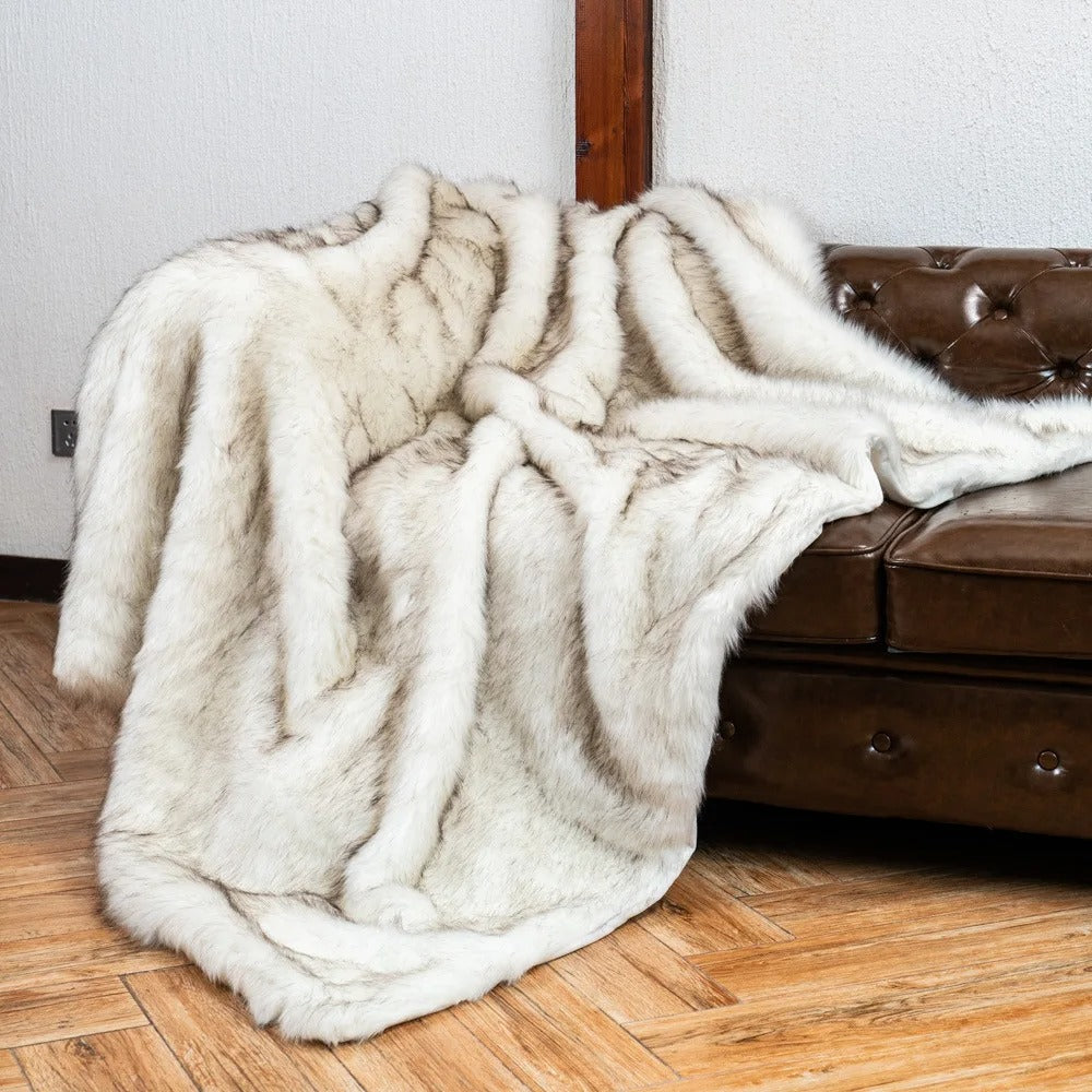 FauxFur Bliss – Luxe Synthetische Bontdeken voor Extra Comfort