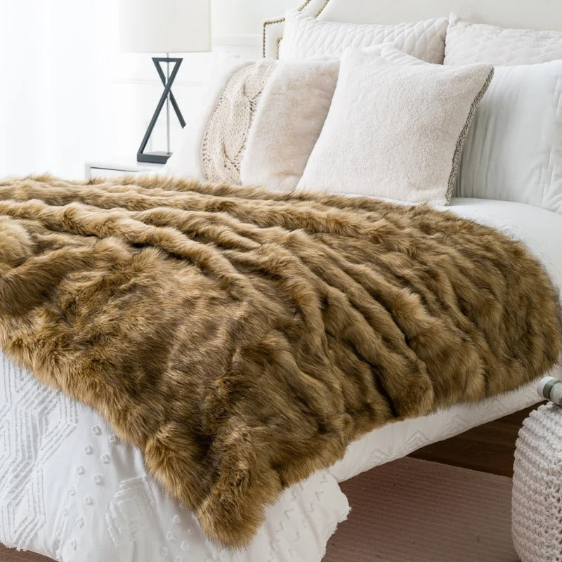 FauxFur Bliss – Luxe Synthetische Bontdeken voor Extra Comfort