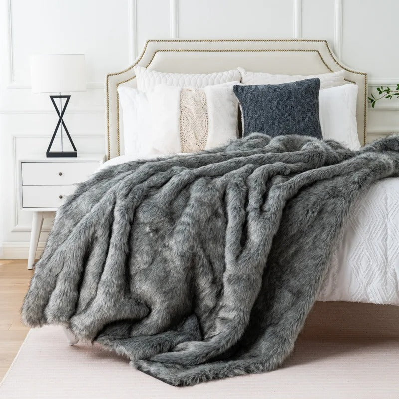 FauxFur Bliss – Luxe Synthetische Bontdeken voor Extra Comfort