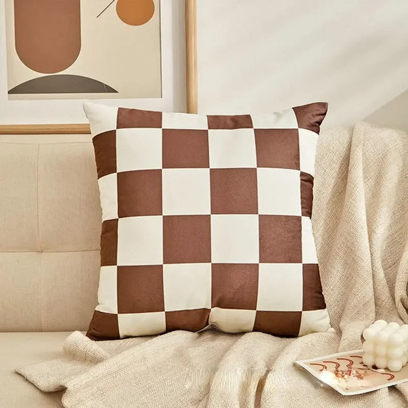 Stijlvol Ruitjeskussen – Trendy Must-Have voor een Luxe Interieur