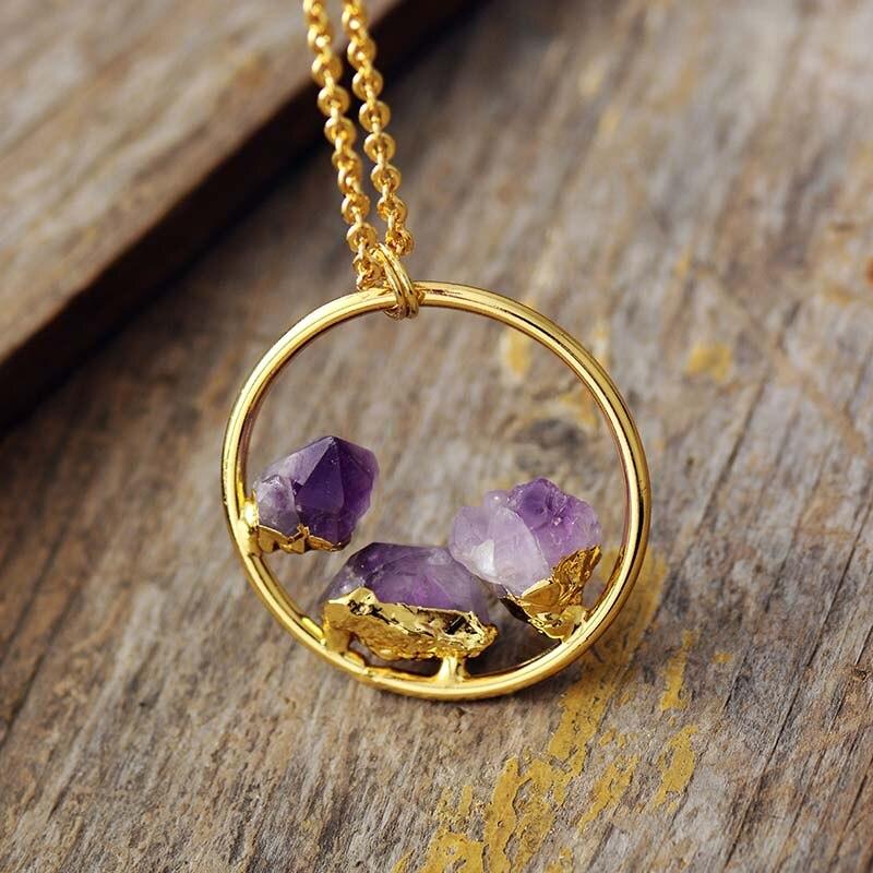 Evelyne Necklace – Elegante Ketting met Ruwe Amethist