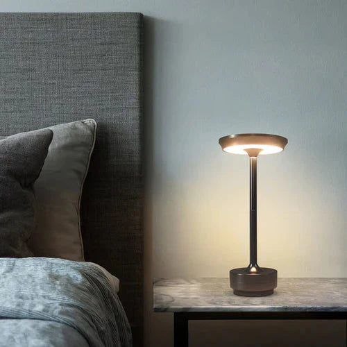 GlowBeam - Stijlvolle Draadloze Oplaadbare Tafellamp