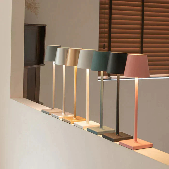 Stijlvolle ChicLuxe - Draadloze Bureau Lamp met Oplaadfunctie