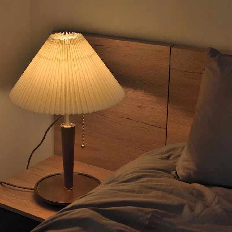 Elegante Vintage Houten Woodly Tafellamp -  Tafellamp met Geplooid Design