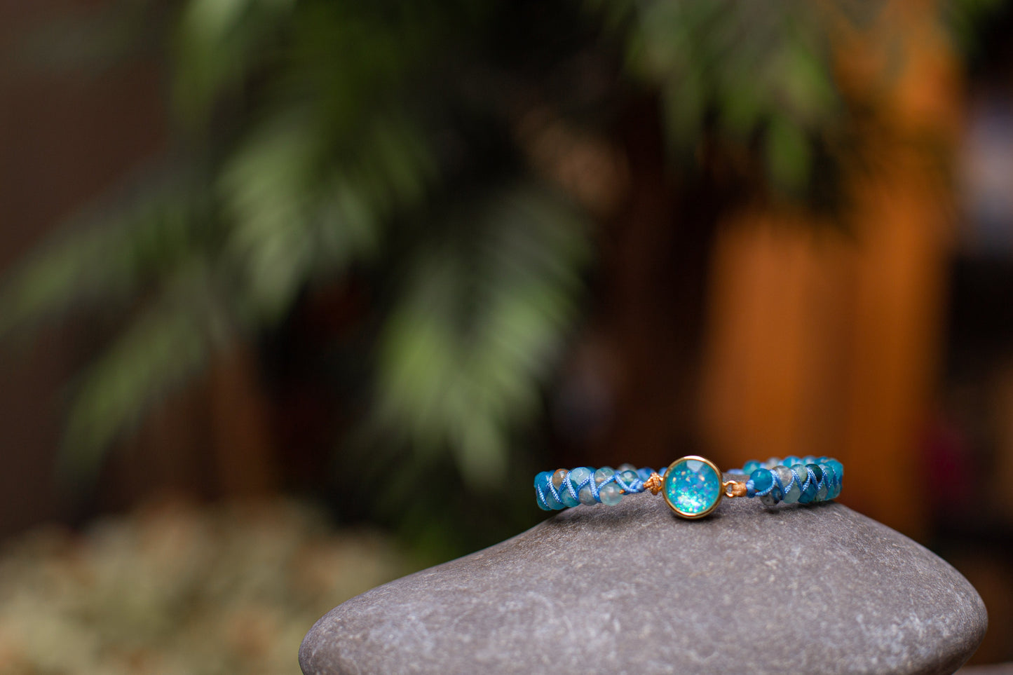 Liora Bracelet - Elegante Blauwe Opaal Sieraad