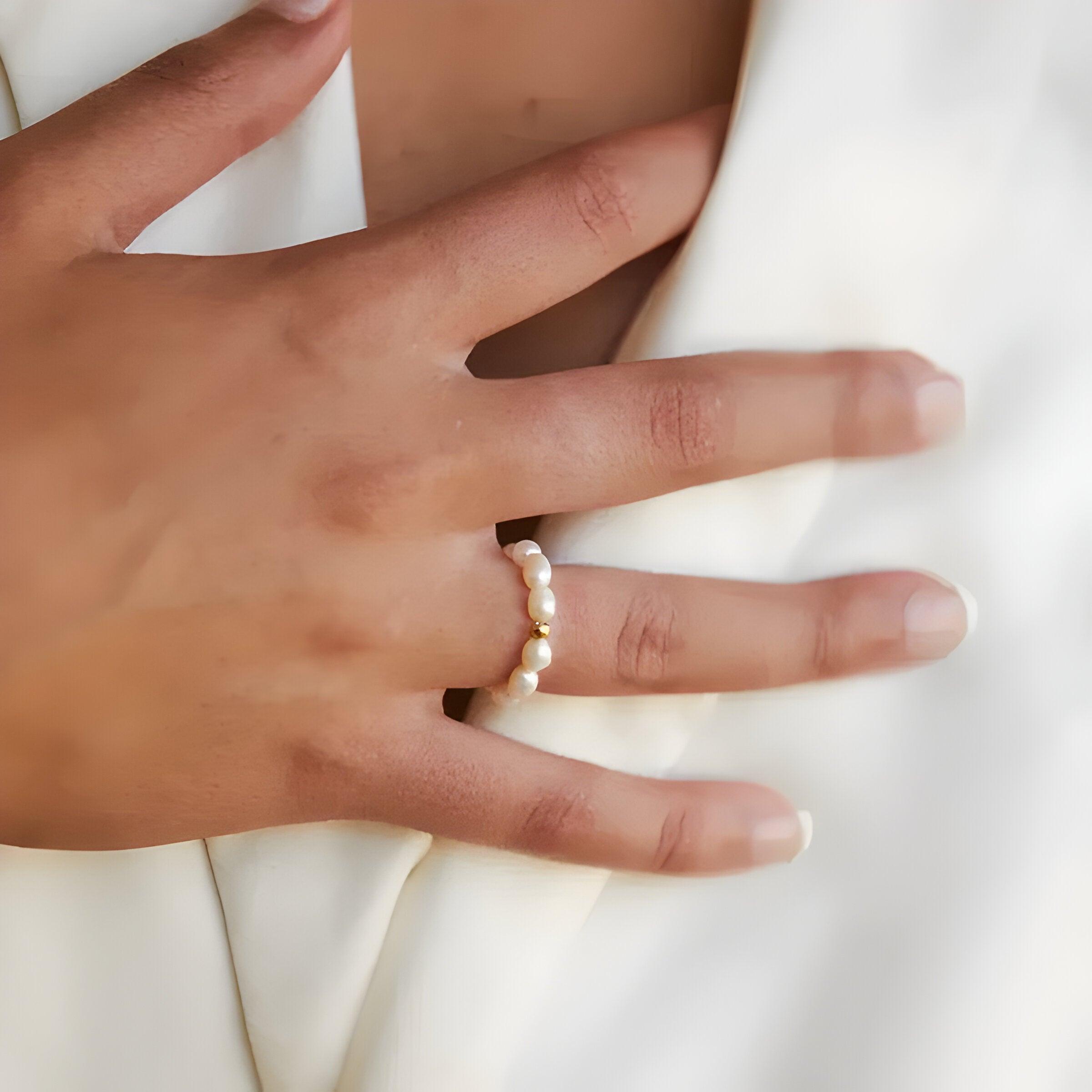 CelesteRing – Luxe Parelmoer Sieradenaccessoire